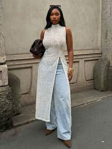 Radiana 大码女式时尚休闲性感优雅立领蕾丝透视开衩下摆上衣，适合都市、夏季、休闲、日常穿着，百搭，街头风，Coachella音乐节、西部风、音乐节、复古、极简主义、演唱会、狂欢派对、度假、外出、假期、假日、约会之夜、聚会、生日、单身派对、辣妹风、休闲、锐舞、端庄、时尚、夜店、可爱、休闲、购物、街头风、外出、Y2K、Y3K风格，易于搭配且显瘦，凸显身材，修饰曲线 - 白色 - 查看 1