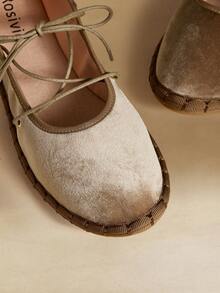 Rosivie Women's Casual Criss-Cross Strap Flat Shoes, Versatile - Khaki - View 5