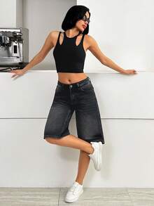 SHEIN Quần jean ngắn cạp thấp màu đen, kiểu dáng đường phố, dài đến dưới đầu gối. - màu đen - Xem 3