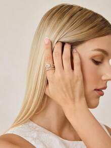 MOTF PREMIUM NHẪN THỂ HIỆN TÍNH CÁCH, MẠ VÀNG 18K, ĐÁ QUÝ TRẮNG NHIỀU LỚP, THIẾT KẾ HÌNH CHỮ THẬP. - Vàng - Xem 7