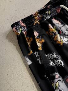 TOM & JERRY X SHEIN Bộ đồ ngủ nam in hình hoạt hình, gồm áo tay ngắn cổ tròn và quần short cạp chun. - Đen và trắng - Xem 6