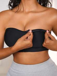 NudeFit Set de 2 piezas de sujetador sin tirantes antideslizante con tirantes transparentes desmontables y pezoneras, para verano - Blanco y Negro - Ver 4