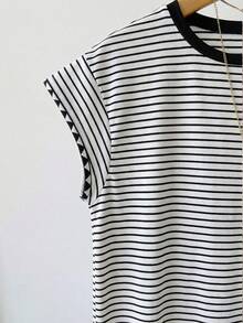 SHEIN 少女条纹圆领短袖休闲T恤，简约家居休闲服 - 黑與白 - 查看 4