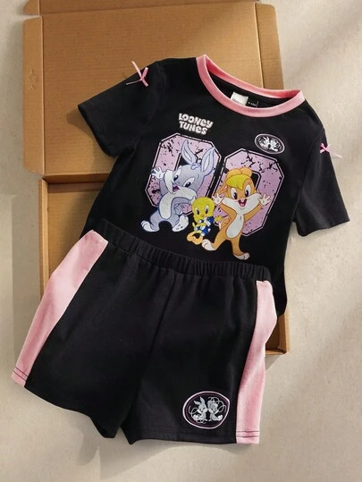 LOONEY TUNES X SHEIN Conjunto Casual de Camiseta de Manga Curta de Gola Redonda e Shorts com Estampa de Desenho Animado para Menina Bebê