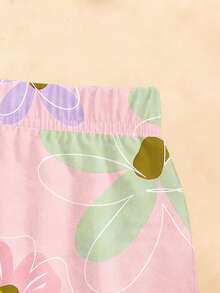 一套女童休闲碎花短袖T恤短裤套装，甜美可爱，适合外出和度假休闲穿着，春夏皆宜。 - 彩色 - 查看 6