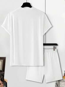 Manfinity Homme 男士修身几何印花短袖T恤和斜插口袋短裤休闲套装 - 彩色 - 查看 3