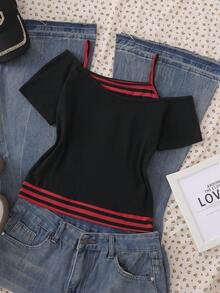 这款少女休闲二合一街头风T恤，印有字母标语和汽车图案，采用露肩短袖设计，适合夏季休闲活动、购物和拍照。 - 黑色 - 查看 2