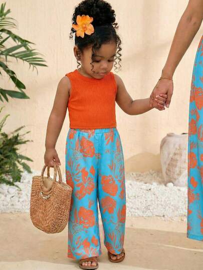 SHEIN 2pcs Baby Girl Knitted Solid Color Casual Vest And Loose Ditsy Floral Pants Set