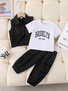 SHEIN Baby Boy Cargo Pocket Vest Set Letter Print Short Sleeve Tee & Casual Pants Black And White Autumn Street Life Casual Graphic Street Fashion Vacation - Black - View 4