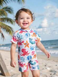 SHEIN Toddler Boys' Cartoon Sea Turtle Print One-Piece Short Sleeve Swimsuit, Summer Beach Vacation, Swimming Pool, Infant Boys' Swimwear Toddler Beach Wear Toddler Rash Guard Swimsuit Baby Boy Swimsuit Short Sleeve Toddler Swim Shirts Baby Swim Shirts Toddler Swimsuit Short Sleeve Beach Wear For Toddler Boys Toddler Swimsuit Coverup Toddler Boy Swimwear - Multicolor - View 2