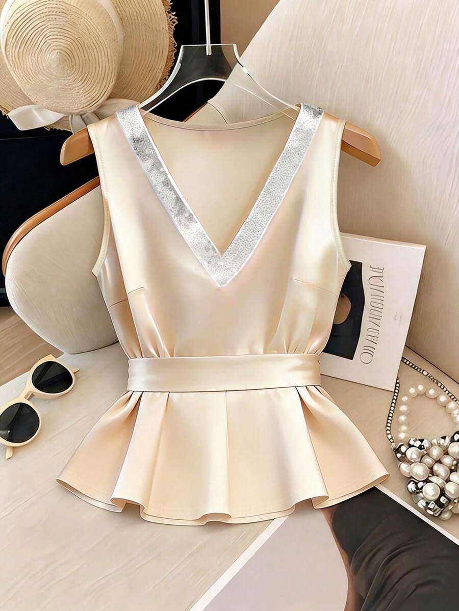 Franclia Top la modă, strălucitor, cu decolteu în V, fără mâneci, camisol din satin, talie ajustată, topuri pentru femei, bluze pentru femei, rochie de lucru pentru femei, ținute de lucru, top elegant pentru femei, top formal elegant pentru femei, ținute elegante pentru femei, ținută elegantă, coordonate pentru femei, top din satin cu decolteu în V - Șampanie - Vizualizare 1