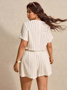 Elaquor 大码夏季休闲条纹衬衫短裤套装 - 杏色 - 查看 2