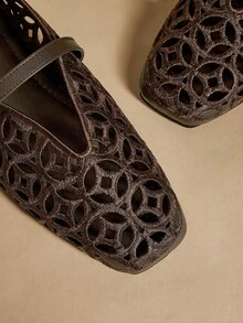 Rosivie Damen Lässig vielseitige Pendler Flache Schuhe mit Hohlstickerei - Kaffee Braun 1 - Übersicht 5