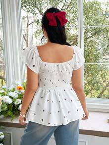 FleurLily Blus Ukuran Besar Motif Ceri Lengan Pendek dengan Pinggang Berkerut - Putih - View 2