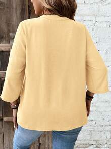 SHEIN LUNE Plus Size Lace Patchwork 3/4 Sleeve V-Neck Button Down Casual Vacation Shirt - Light Yellow - View 2