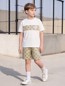 Vacaura 男童夏季休闲短袖T恤短裤套装（2件套），白色T恤搭配卡其色字母印花短裤，宽松圆领T恤，舒适时尚的日常/校园服装 - 白色 - 查看 5