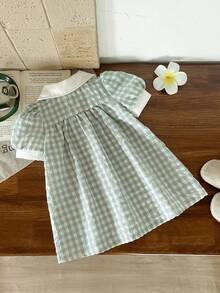 SHEIN Vintaside Kids Baby Mädchen Karokleid im Landhausstil, bequem & modisch, süß & vielseitig, 3D Kirsche Dekor, Frühling/Sommer - Grün - Übersicht 3