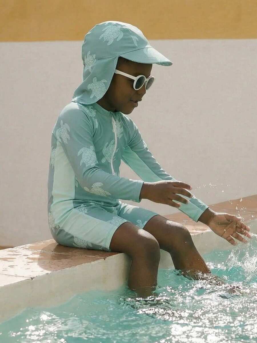 PrepCrw 男童优雅都市休闲绿色海龟印花长袖修身泳衣，附赠泳帽，适合海滩、泳池、度假、春夏季节等场合。 - 綠色 - 查看 1