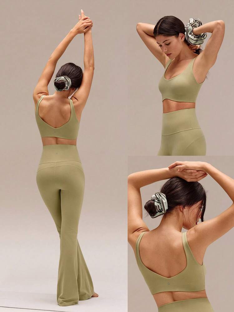 FeatherFit™ Studio Swirl Soft Stretchy Sweat-Wicking Oversized Reflective Logo Hair Scrunchie Gym Workout Training Yoga Studio Daily Active Wear