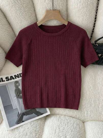 Top corto de punto para mujer, manga corta abullonada, tejido acanalado, cuello redondo, ajuste elástico, diseño juvenil y femenino, ideal para combinar con jeans, shorts y faldas, prenda ligera ideal para primavera y verano, estilo casual y elegante, ideal para el colegio o looks de oficina, outfits urbanos y looks cómodos
