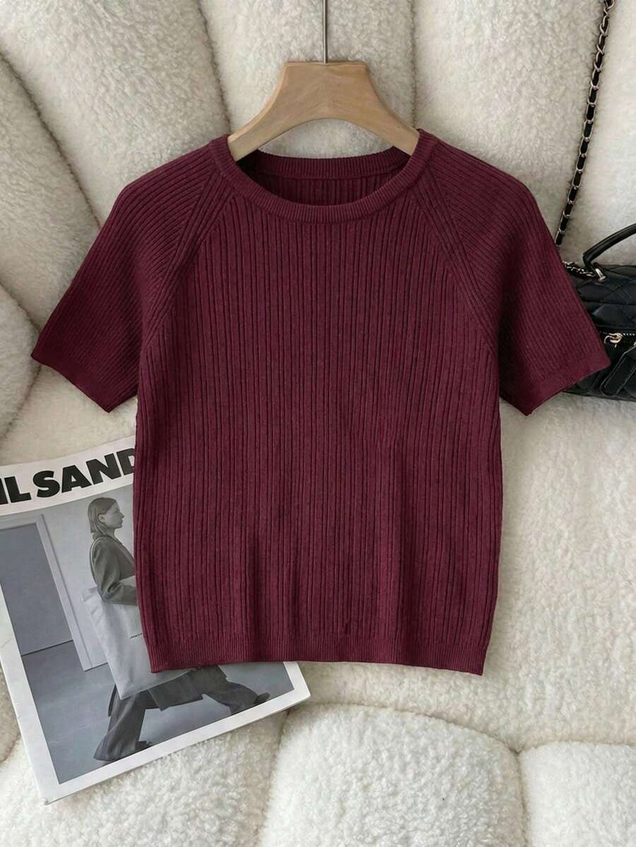 Top corto de punto para mujer, manga corta abullonada, tejido acanalado, cuello redondo, ajuste elástico, diseño juvenil y femenino, ideal para combinar con jeans, shorts y faldas, prenda ligera ideal para primavera y verano, estilo casual y elegante, ideal para el colegio o looks de oficina, outfits urbanos y looks cómodos - Vino - Ver 1