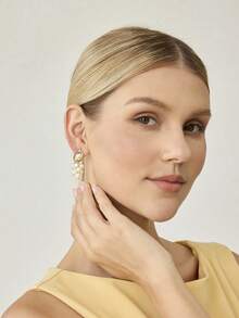 MOTF PREMIUM Pre Gold Plated Micro Inlaid Metallic Imitation Pearl Earrings - Yellow Gold - View 5