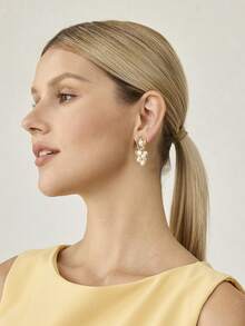 MOTF PREMIUM Pre Gold Plated Micro Inlaid Metallic Imitation Pearl Earrings - Yellow Gold - View 7