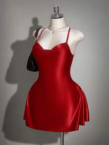 SHEIN ICON 大码女式纯色性感露背吊带垂褶领连衣裙，夏季 - 紅色 - 查看 4