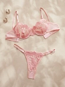 Charlaine Set Lingerie Wanita 2 Potong (Dengan Kawat Penyangga, Thong) - Berwarna merah muda - View 5