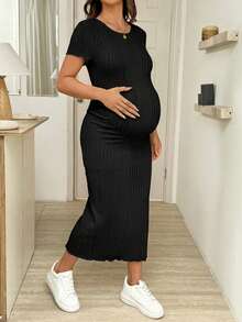 SHEIN Vestido de maternidad casual de unicolor con cuello en V y manga corta para mujeres embarazadas - Negro - Ver 4