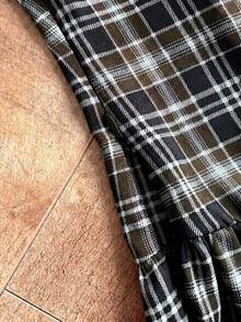 Attitoon Blusa con hombros descubiertos, volantes y cuadros en color café, top lindo para mujer - Café integral - Ver 12