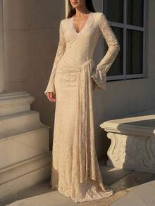 Lumalex 女式优雅性感杏色蕾丝深 V 领喇叭袖扭结装饰修身长袖连衣裙，春秋 - 杏色 - 查看 4