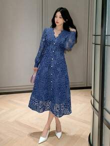 DAZY 优雅蕾丝V领女士蕾丝连衣裙，适合春季婚礼宾客穿着，夏季也可作为吊带裙穿着。 - 藏蓝色 - 查看 6