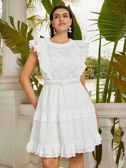 VOLUPTÉ CURVE 大码春夏套装，优雅甜美的蕾丝白色花卉刺绣领口荷叶边迷你裙，适合约会、通勤、派对、日常穿着、旅行