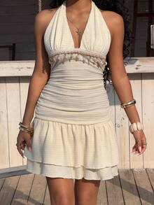 Muchica 杏色V领露背连衣裙，适合度假穿着。 - 杏色 - 查看 5