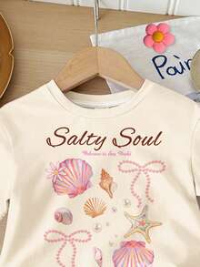 SHEIN 两件套女童米白色“Salty Soul”海星、贝壳、珍珠、蝴蝶结图案短袖圆领T恤和短裤套装，休闲女童装，适合春夏日常穿着、街头风、度假、返校季等场合。 - 彩色 - 查看 5