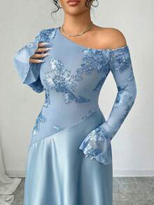 Modelyn 大码女士性感不对称肩部网纱刺绣长袖连衣裙 - 藍色 - 查看 3