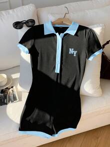 Attitoon Bộ jumpsuit phong cách sinh viên tối giản thường ngày, cổ áo polo, phối màu đen và xanh da trời, in chữ NY, thích hợp cho đầu thu, kiểu dáng đa năng, cổ điển, gợi cảm, dễ thương, phong cách Y2K, Coconut Girl, Boho, Hippie, lễ hội âm nhạc, thích hợp cho mùa thu/đông. - Màu xanh lam - Xem 2