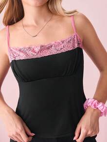 女士蕾丝拼布吊带上衣和长裤睡衣套装 - 黑色 - 查看 7