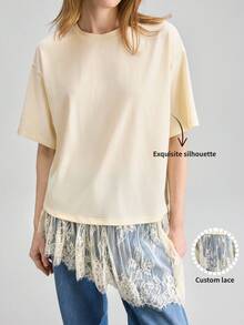Ontre 女士浅杏色舒适柔软面料修身微宽松圆领蝙蝠袖半袖蕾丝下摆点缀现代度假休闲低调复古高端邮轮装中东简约奢华感必备时尚商务休闲都市通勤高品质机场女装四季百搭度假系列T恤花朵蕾丝黄色上衣度假套装 - 杏色 - 查看 1