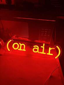 لافتة نيون "On Air" للاعبين - لافتة LED حمراء باردة للبث/التسجيل للاستوديوهات والجدران وغرف النوم وغرف الألعاب، تعمل بطاقة USB - الأحمر - مشاهدة 4