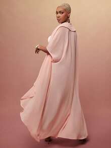 Vixey Áo khoác kimono maxi xếp nếp bằng vải chiffon mỏng nhẹ - Bụi hồng - Xem 4