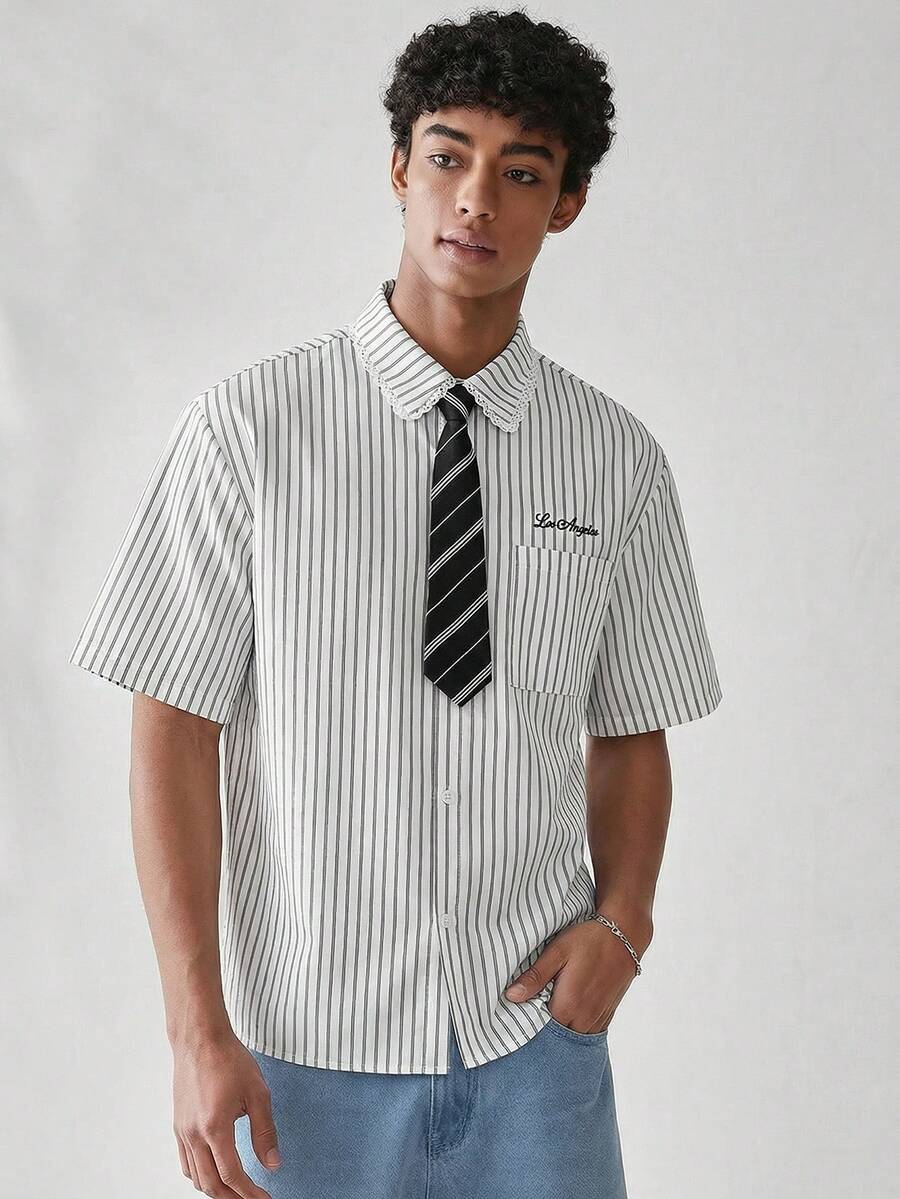 Manfinity Unisex Áo sơ mi nam tay ngắn kẻ sọc thêu chữ, kiểu dáng thường ngày, thích hợp cho mùa hè. - Đen và trắng - Xem 1