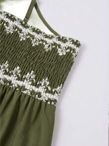 Sweetra 波西米亚风度假优雅低V领印花吊带裙 - 軍綠色 - 查看 3