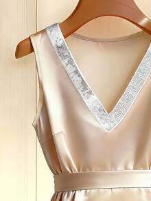Franclia Top la modă, strălucitor, cu decolteu în V, fără mâneci, camisol din satin, talie ajustată, topuri pentru femei, bluze pentru femei, rochie de lucru pentru femei, ținute de lucru, top elegant pentru femei, top formal elegant pentru femei, ținute elegante pentru femei, ținută elegantă, coordonate pentru femei, top din satin cu decolteu în V - Șampanie - Vizualizare 4