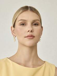 MOTF PREMIUM Pre Gold Plated Micro Inlaid Metallic Imitation Pearl Earrings - Yellow Gold - View 9