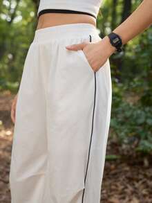 In My Nature Quần nữ dáng rộng, cạp chun, phối màu tương phản, thích hợp mặc ngoài trời. - trắng - Xem 4