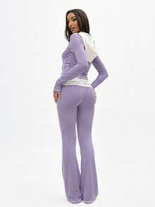 BABYPHAT Leggings acampanados de talle alto con detalles en contraste de color lavanda y ribete blanco, moda de otoño para mujeres - Lila Púrpura - Ver 2