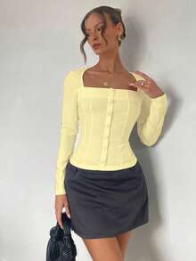 Leighera Áo sơ mi dài tay cổ vuông ôm dáng hiệu Niche Design - Màu vàng - Xem 3