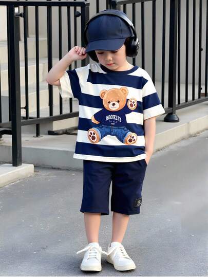 2pcs/Set Young Boy's Fashionable Cartoon Bear & Striped Print Design Crew Neck Short Sleeve T-Shirt And Casual Cargo Shorts With Pockets, Suitable For Parties, Spring/Summer